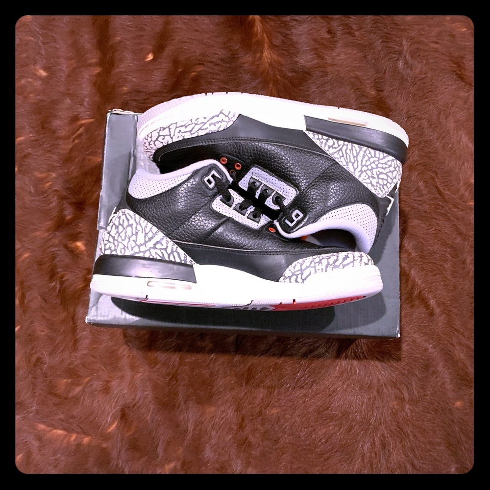 Jordan Retro 3 cement (2013)